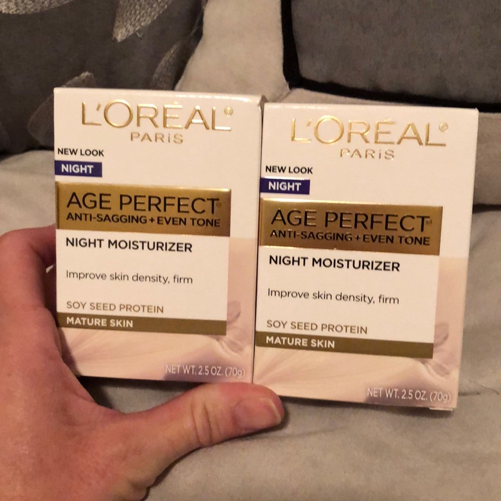 Quantity of two L’Oreal age perfect night cream